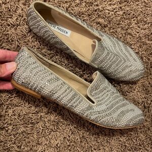 Steve Madden Silver/Pewter slip on flat. Size 9.5